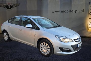 Opel  Astra  NOTCHBACK 1,4 salon  PL - Gwaracnja